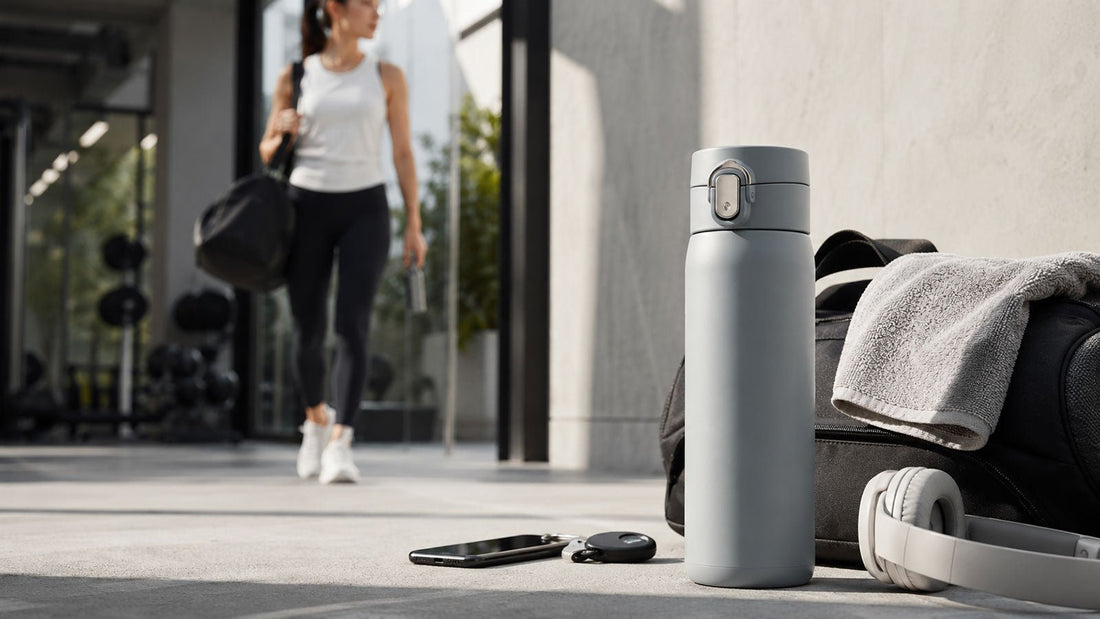 Leak-resistant water bottle for gym transitions and active commutes with daily carry essentials