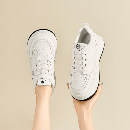 Flat Sports Low-Top Sneakers